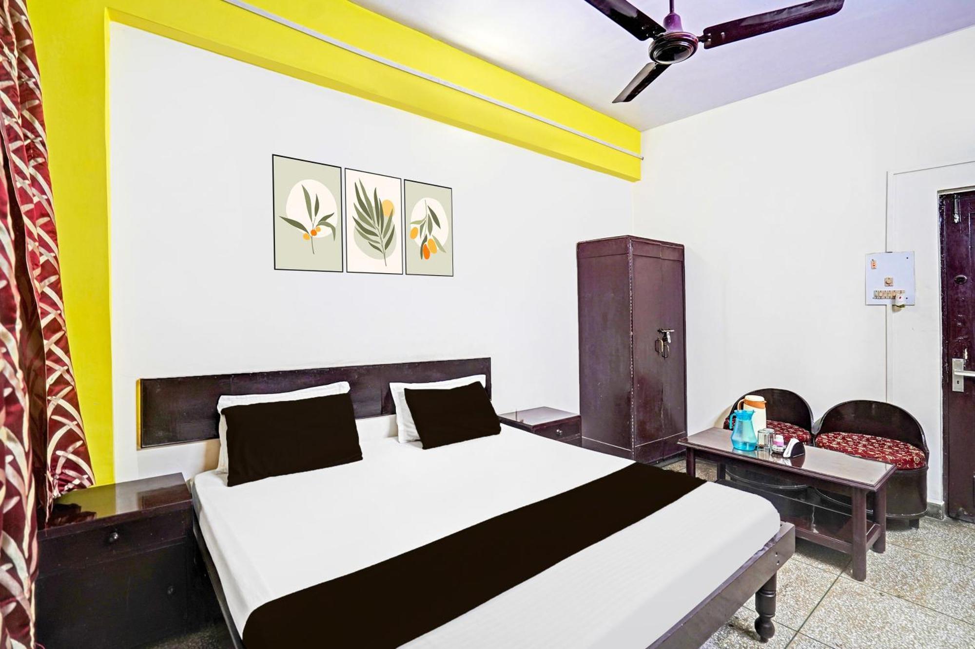 Hotel O Raj Mahal Kanpur Esterno foto