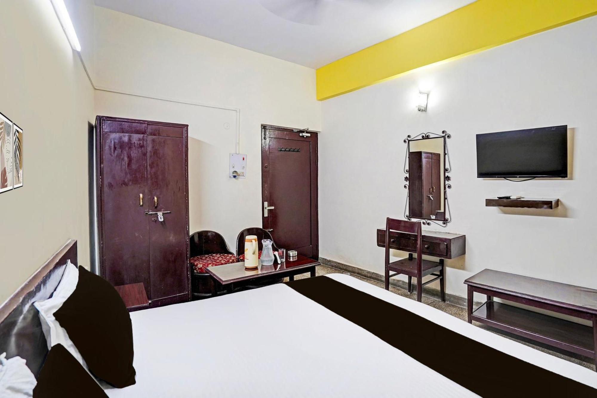 Hotel O Raj Mahal Kanpur Esterno foto
